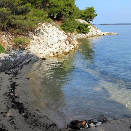 By The Sea Tkon, Pasman - 8454 *